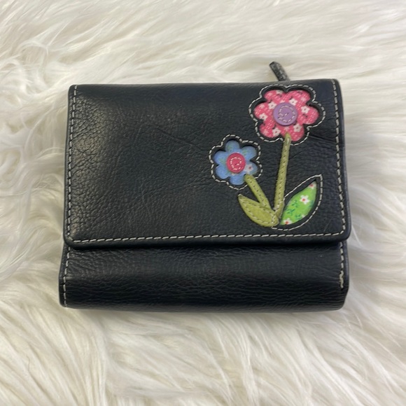 Black Pebble Leather Embroidered Flower Trifold Wallet - Picture 1 of 5